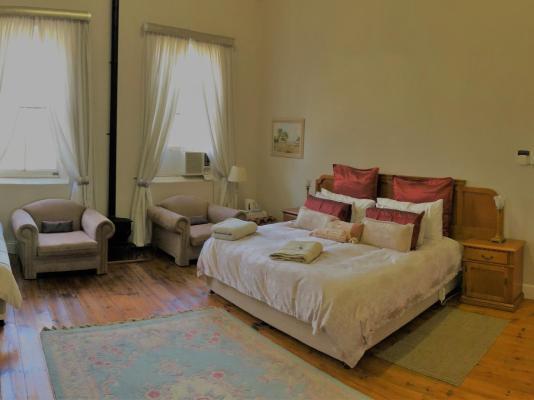 Oaksrest Vineyards Guest Farm - 275133