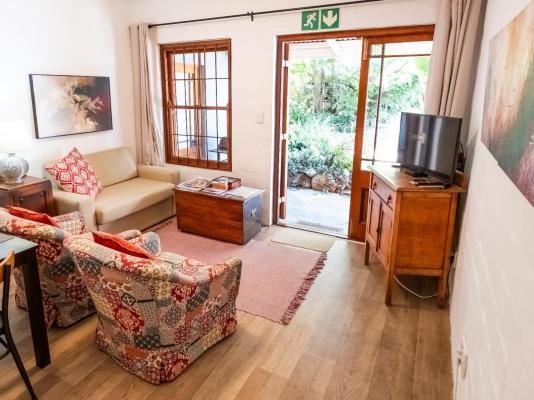 Hemel en Aarde Village Accommodation - 275146