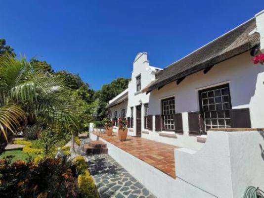 Cape Village Lodge - Property / Building