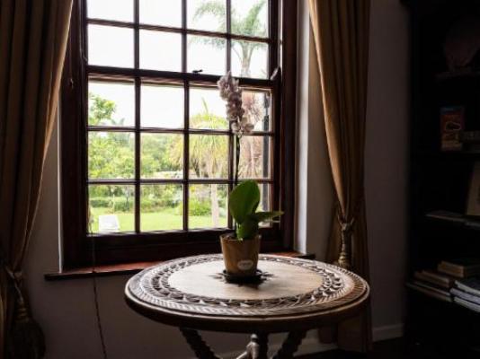 Cape Village Lodge - Decorative detail