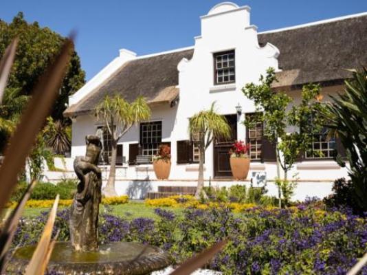 Cape Village Lodge - Garden