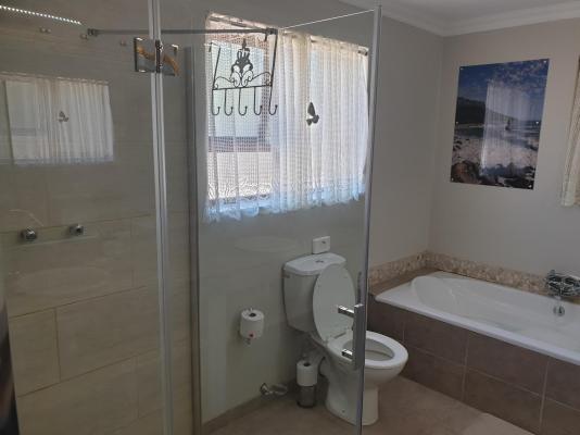 Dilisca Guesthouse - 275381