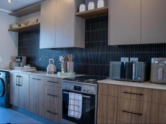 Earls Court Corner - Breakfast area