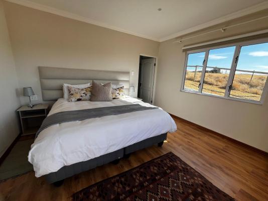 Room image 1