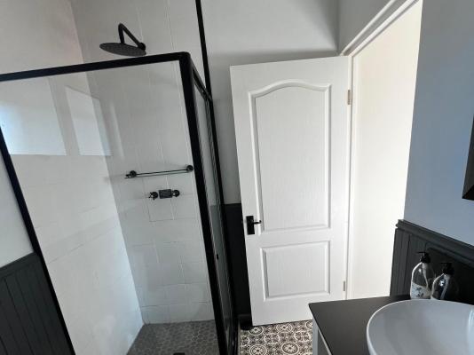 Room image 6