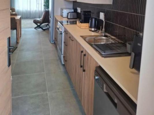 Booked in Time at Earls Court Corner - Kitchenette