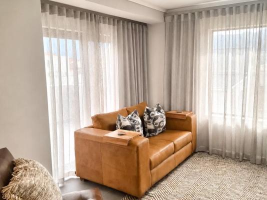 Booked in Time at Earls Court Corner - 275743
