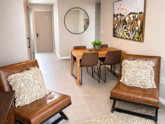 Booked in Time at Earls Court Corner - 275748