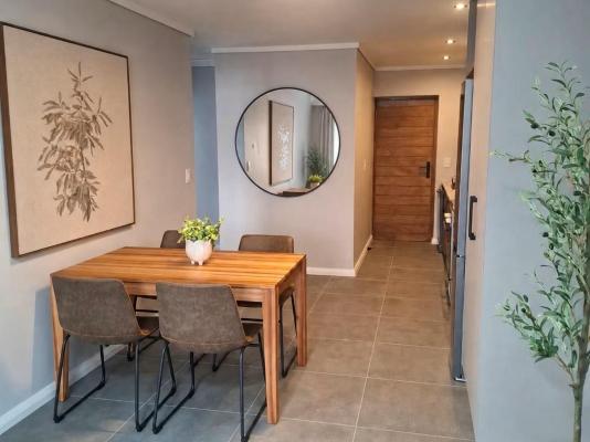 Booked in Time at Earls Court Corner - 275754