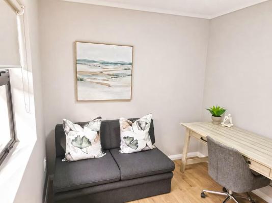 Room image 7