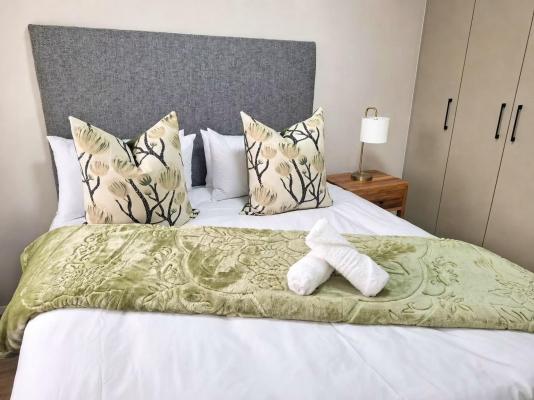 Booked in Time at Earls Court Corner - 275758