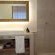 CocoMo Boutique Coastal Garden Studio - Bathroom
