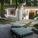 CocoMo Boutique Coastal Garden Studio - Garden