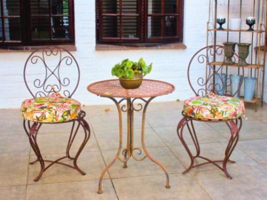 Pytchley House - Patio