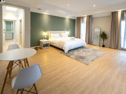 Beyond Wood Lodge - 275953