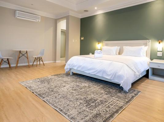 Beyond Wood Lodge - 275954