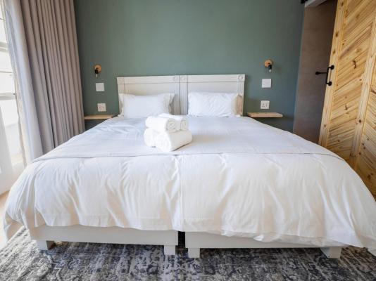 Beyond Wood Lodge - 275970