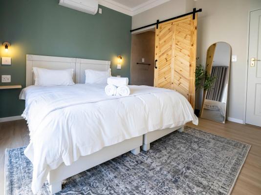 Beyond Wood Lodge - 275971