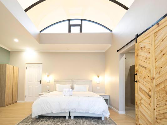 Beyond Wood Lodge - 275983