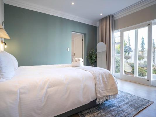 Beyond Wood Lodge - 275991