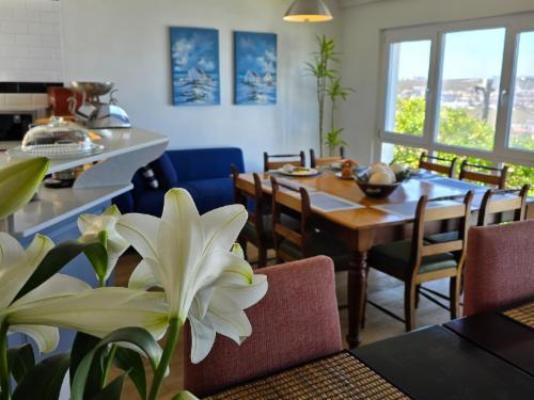 Swept Away Guesthouse - Breakfast area