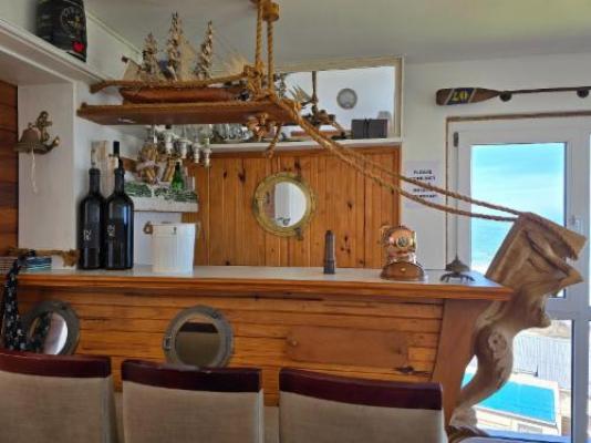 Swept Away Guesthouse - Lounge or bar
