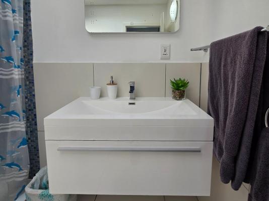 Swept Away Guesthouse - 276044
