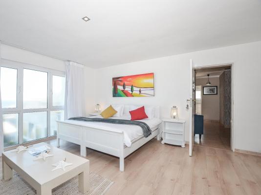 Swept Away Guesthouse - 276067