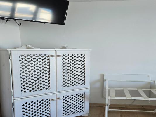 Swept Away Guesthouse - 276068