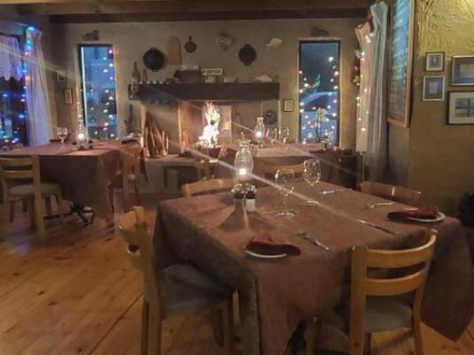 Kaijaiki Country Inn - Dining area