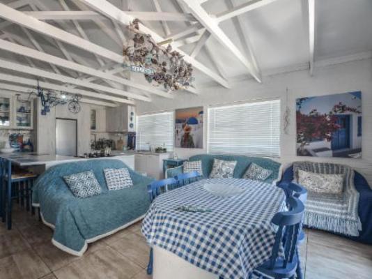 Sonvanger Villa - Living Room