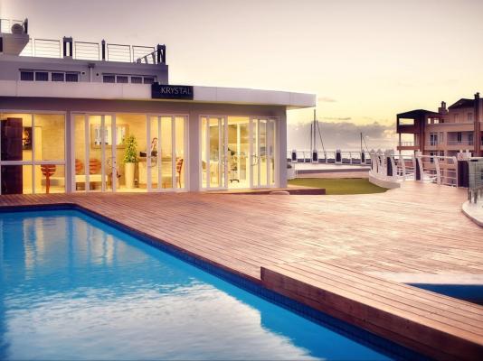 Krystal Beach Hotel - 276273