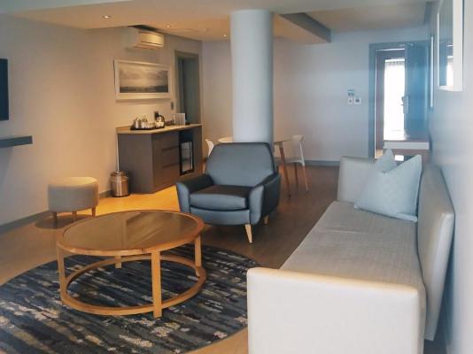 Room image 4