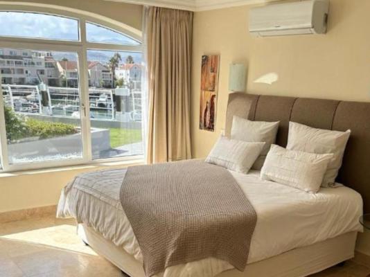Krystal Beach Hotel - 276311