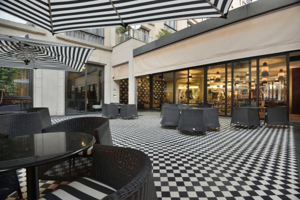 DAVINCI Hotel and Suites - 276500