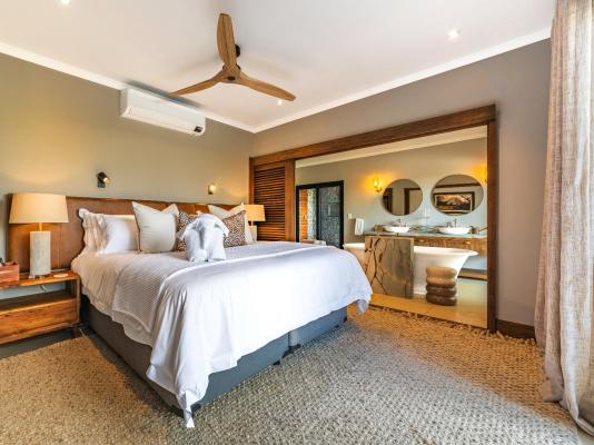 Room image 3