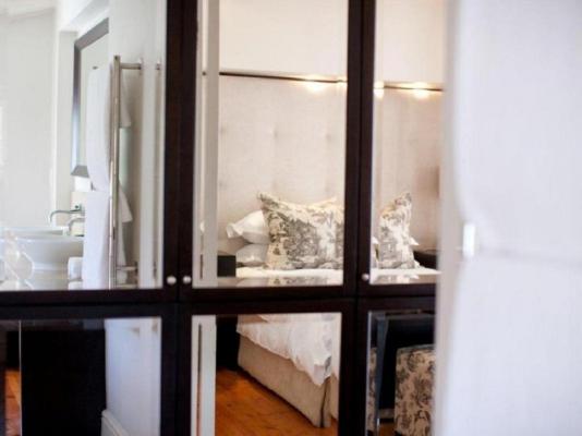 Banksia Boutique - 276751