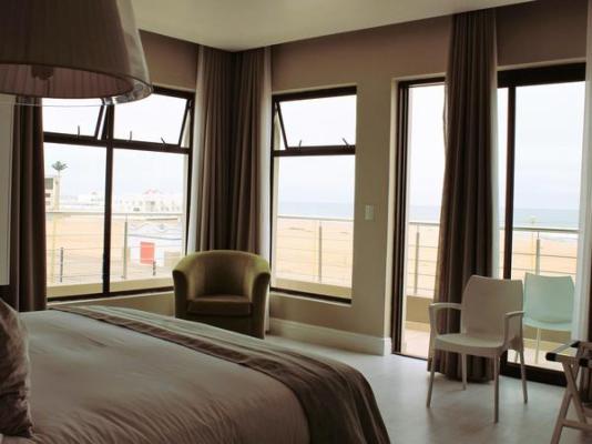 Room image 4