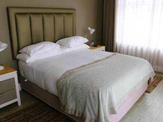 Room image 6