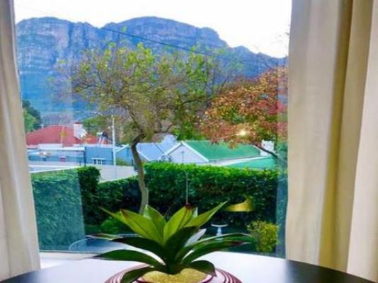 Authentic Newlands - Mountain view
