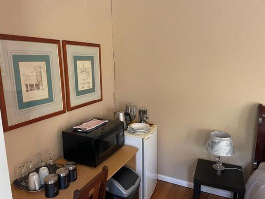Room image 3