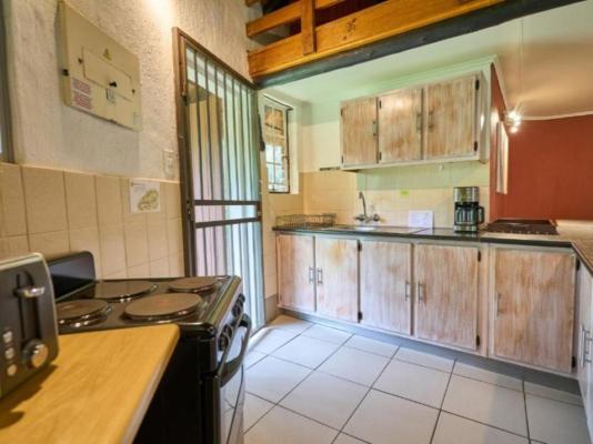 Selfsorg Self-Catering Lodge - 276935