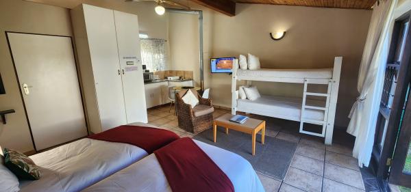 Room image 3