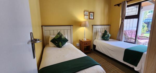 Room image 6