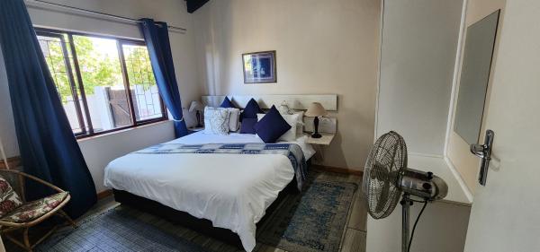 Room image 15