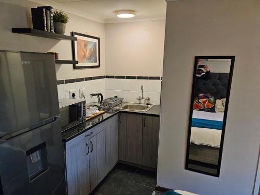 Room image 2