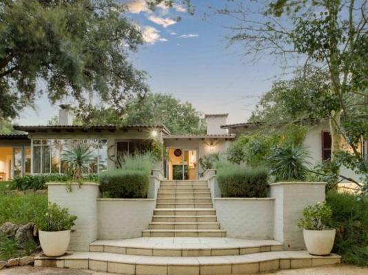 Amberhall Guesthouse  - 277169