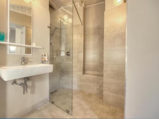 Amberhall Guesthouse  - 277172