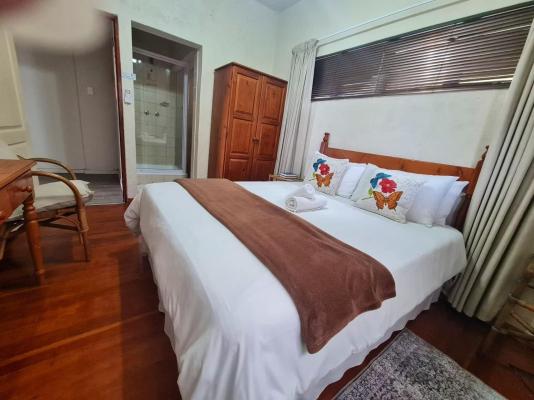 Room image 2
