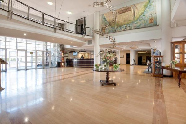 The Commodore Hotel - 277298